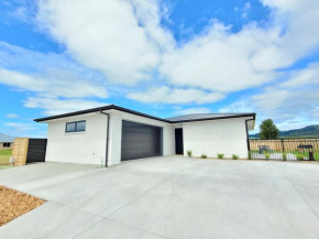 Hosts on the Coast - Kupe's Coastal Dream Whitianga